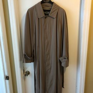 Belted raincoat with a zip out lining